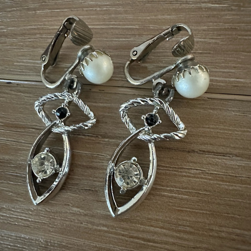 Emmons Signed Vtg Drop Earrings